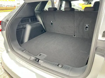 Car image 33