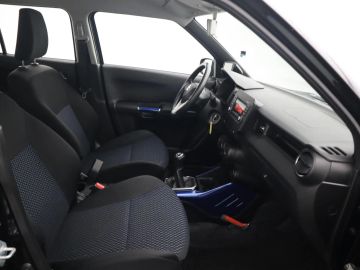 Car image 32