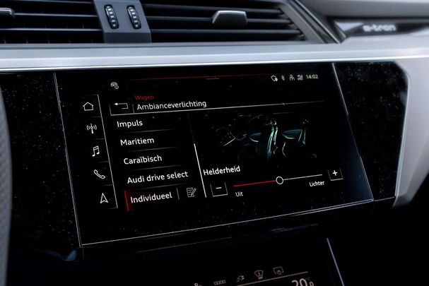 Audi SQ8 quattro e-tron 370 kW image number 48