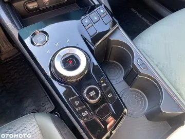 Car image 28