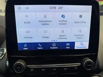 Car image 31