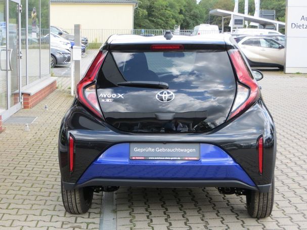 Toyota Aygo X 1.0 53 kW image number 4