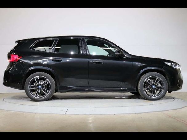 BMW iX1 xDrive30 M Sport 200 kW image number 3