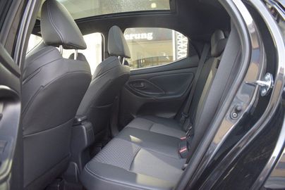 Car image 22