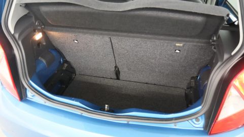 Car image 33
