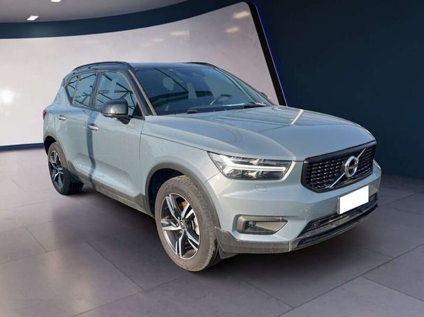 Volvo XC40 B5 R Design AWD 184 kW image number 2