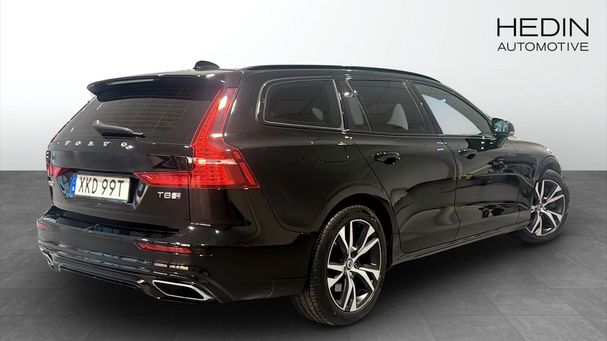 Volvo V60 T8 R Design AWD 288 kW image number 2