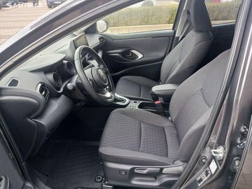 Car image 10