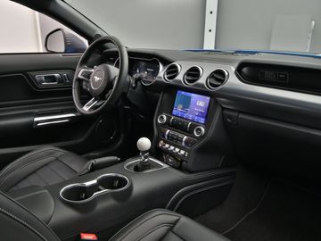 Car image 32