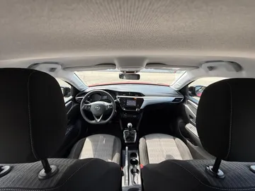 Car image 34