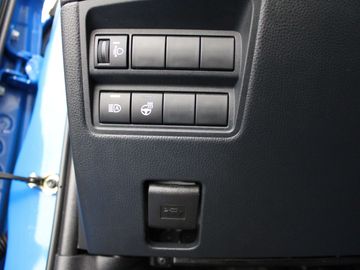 Car image 33