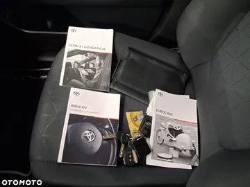 Car image 36