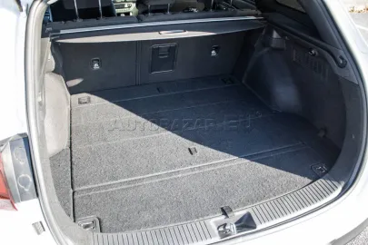 Car image 43