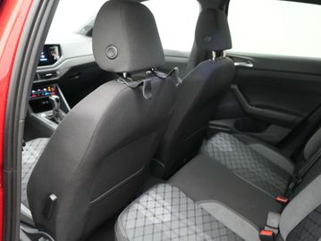 Car image 38