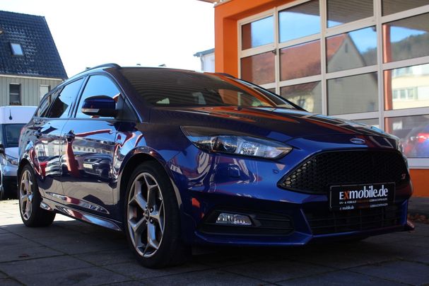 Ford Focus ST 184 kW image number 4