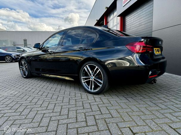 BMW 320i M Sport 135 kW image number 4