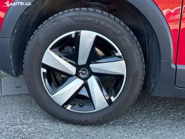 Car image 27