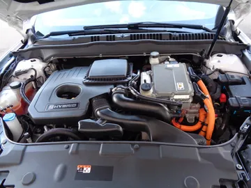 Car image 16