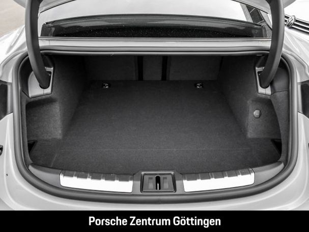 Porsche Taycan 320 kW image number 38