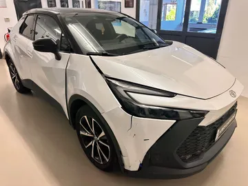 Car image 2