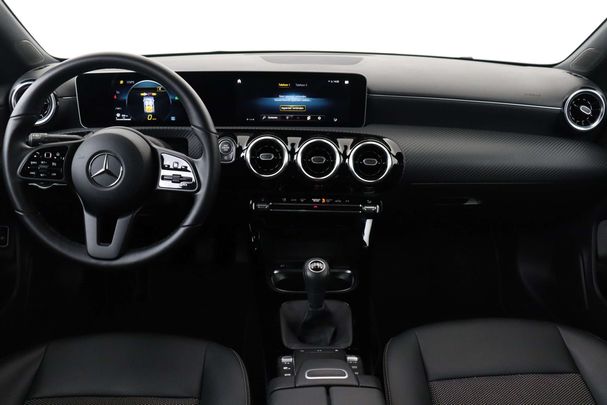 Mercedes-Benz CLA 180 101 kW image number 9