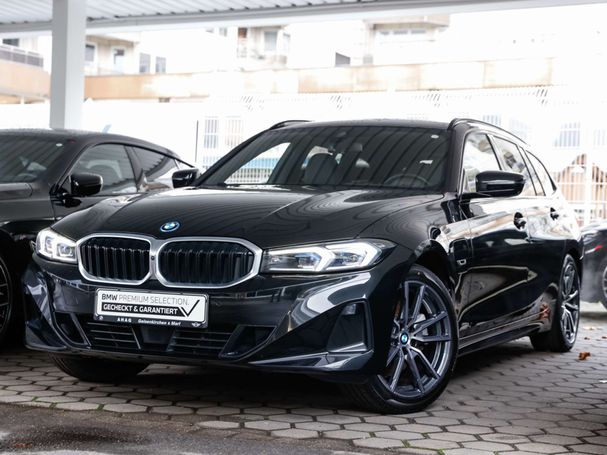 BMW 330e Touring xDrive 215 kW image number 1