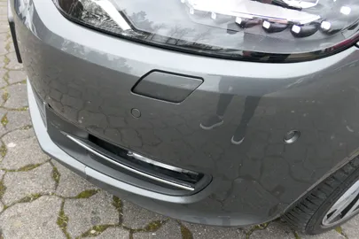 Car image 32