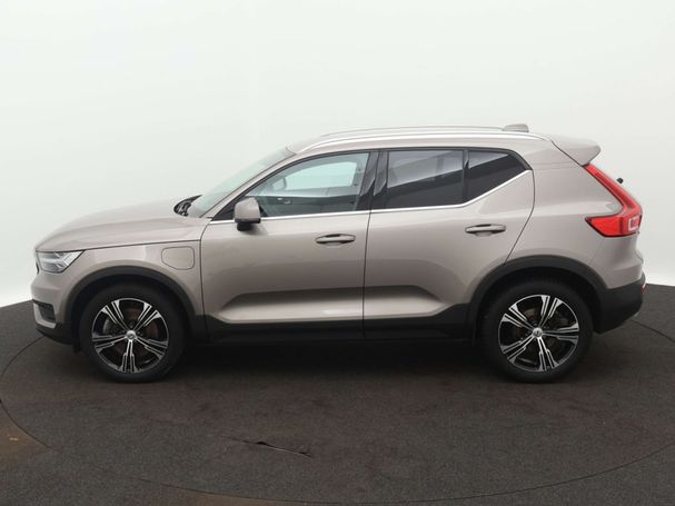 Volvo XC40 Recharge T4 155 kW image number 3