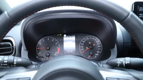 Car image 43