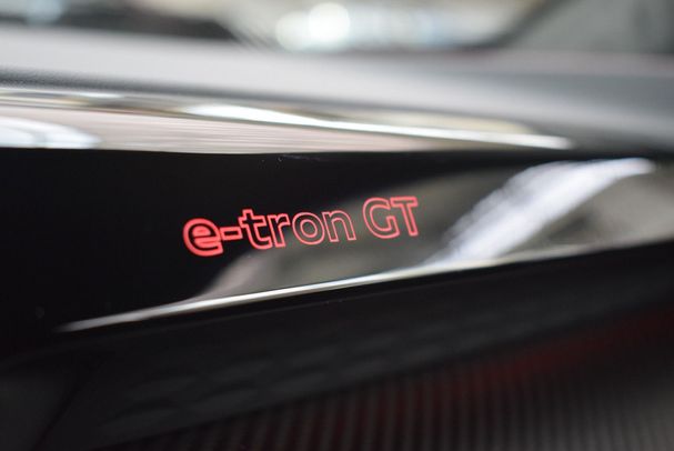 Audi RS e-tron GT quattro 570 kW image number 24