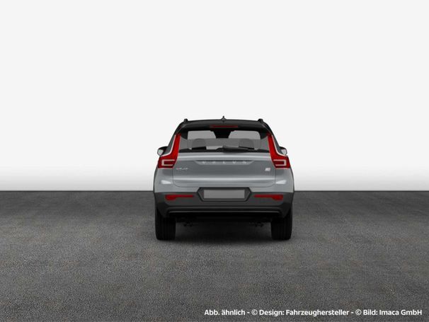 Volvo XC40 B3 Core DKG 120 kW image number 3