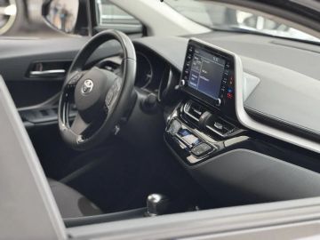 Car image 36