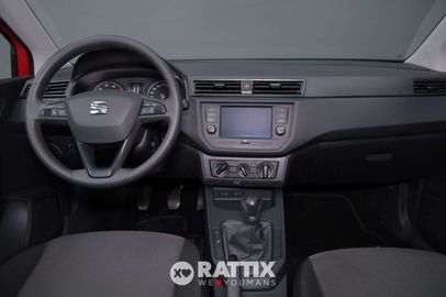 Car image 9