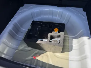 Car image 40