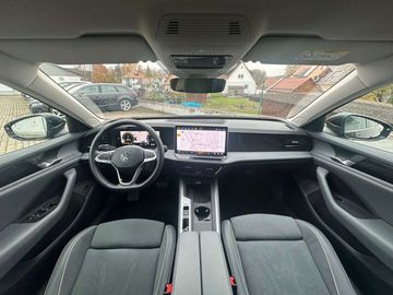 Car image 26