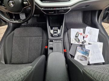 Car image 37