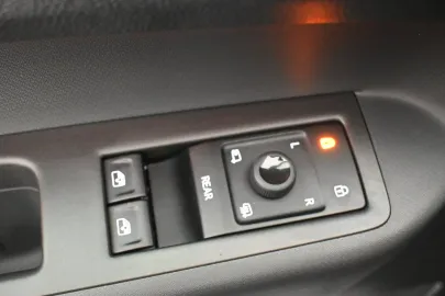 Car image 39
