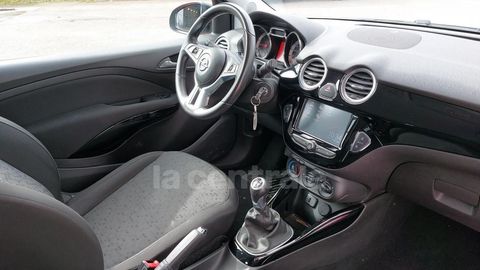 Car image 21