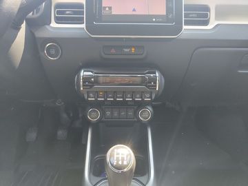 Car image 16