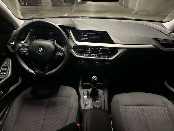 BMW 118i 103 kW image number 24