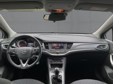 Car image 13