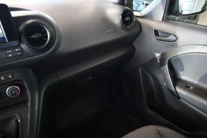 Car image 31