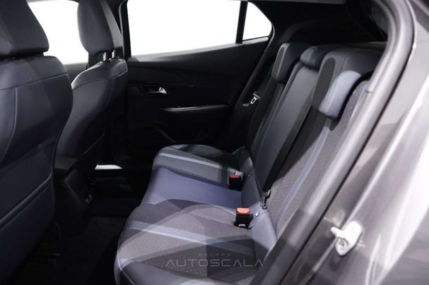 Peugeot 2008 PureTech 130 Allure 96 kW image number 25