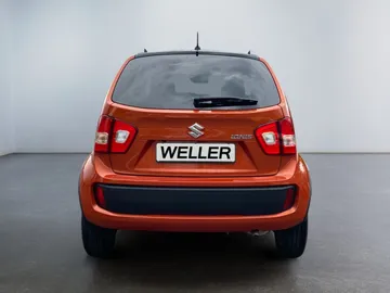 Car image 5