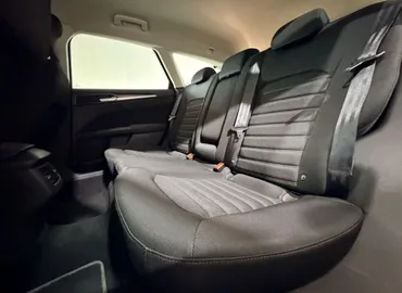 Car image 39