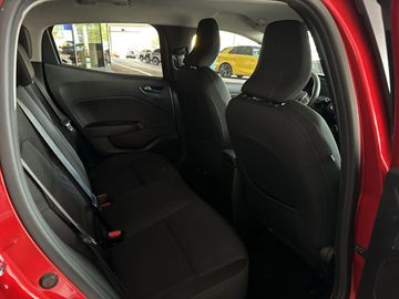 Car image 12