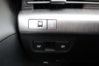 Car image 37