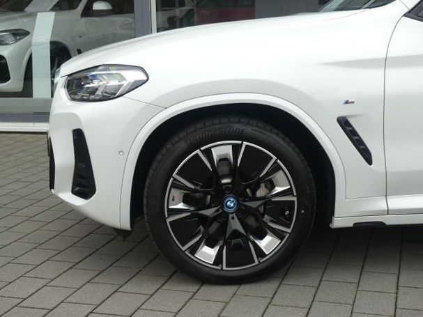 BMW iX3 eDrive Inspiring 210 kW image number 9