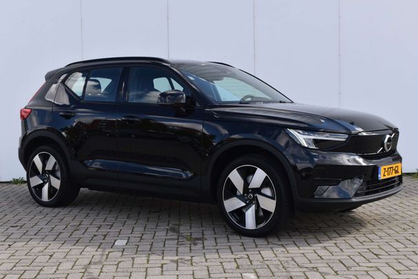 Volvo XC40 Single Motor Extended Range Plus 185 kW image number 2