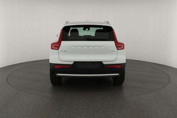 Volvo XC40 B3 Core 120 kW image number 13